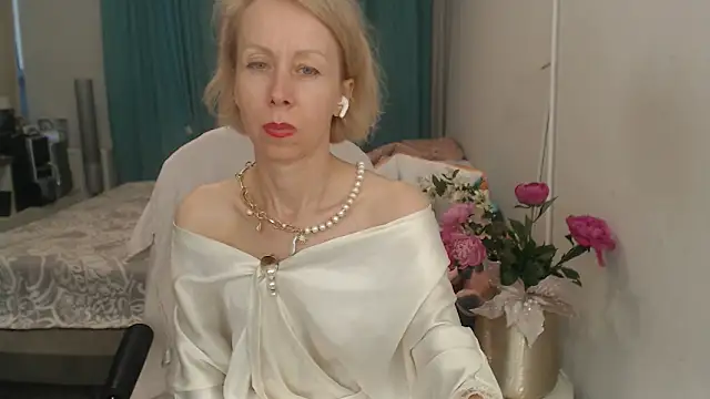 Chat XXX en directo de LuxuryNika