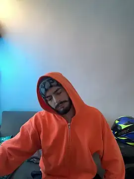 Chat +18 de thomas_gun ao vivo