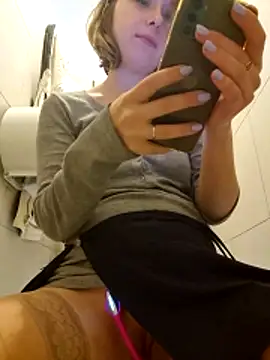 Sembang XXX Secara Langsung Public_Katrisha