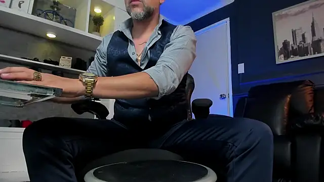 Czat XXX na żywo – MrFrank_tattoo