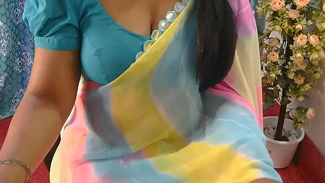 Chat +18 de Mallu_Manisha ao vivo
