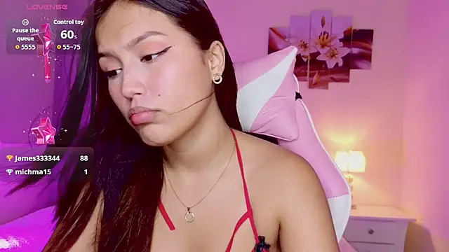 naomifire_'s Live XXX Chat
