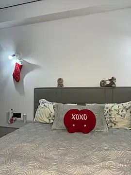 CurlyLara Chat XXX live