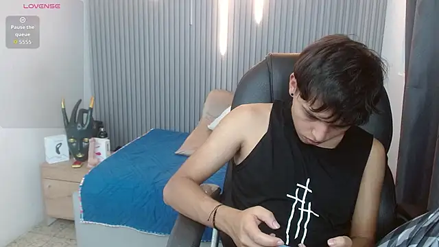 StiwenTwink Chat XXX in diretta