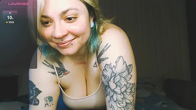 Chatroom XXX en direct de EyesUpHere8