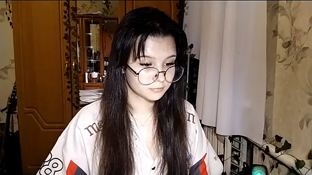 Adilily's Live XXX Chat