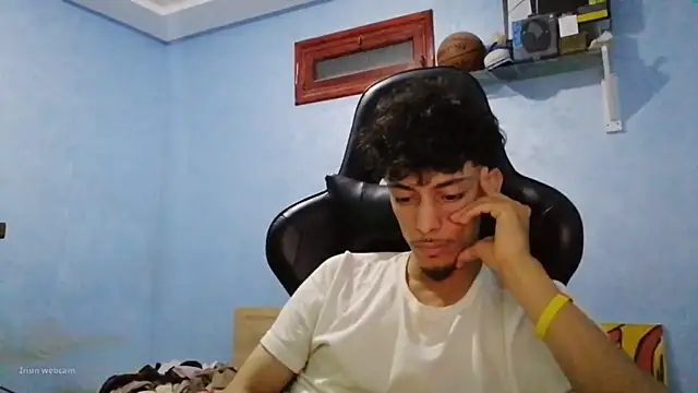 Chat +18 de Dark_DesireX ao vivo