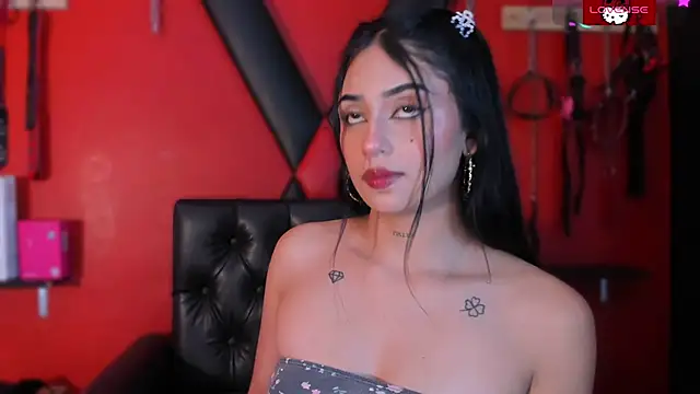 Monttserratt's Live XXX Chat