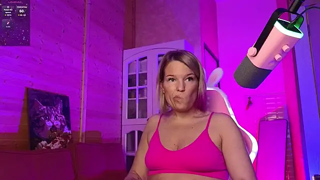 Chat +18 de Lady_Shine ao vivo