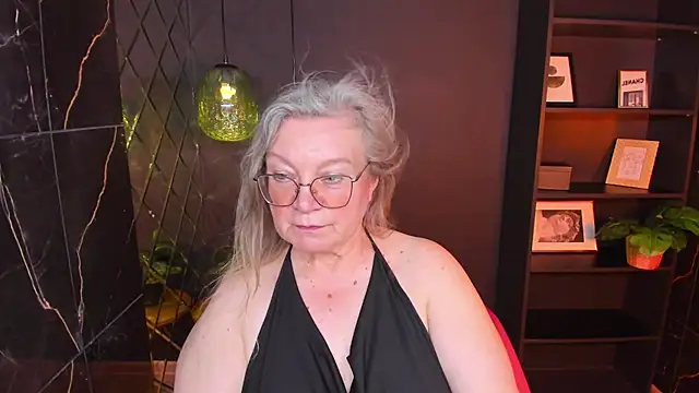 NataliMellow's Live XXX Chat