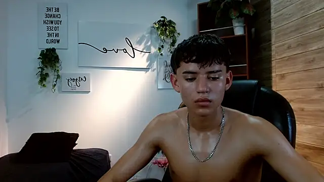 Онлайн чат XXX Ryan_grayx