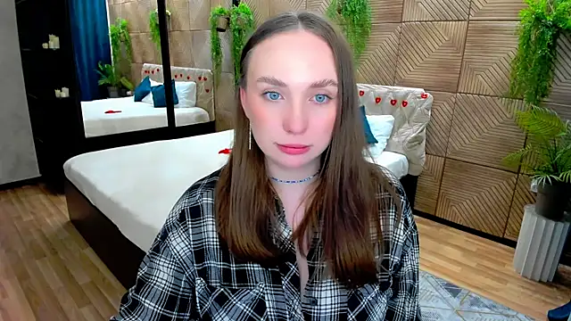 TrueReincarnation's Live XXX Chat