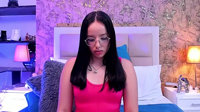Chatroom XXX en direct de ValkyriaSteel