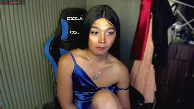 TrinityFucksYou Live XXX Chat