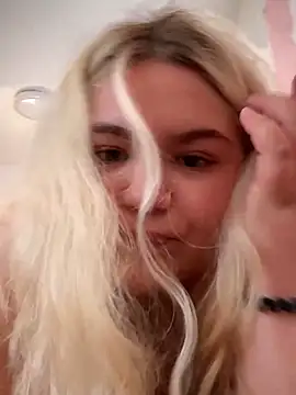 Freakcute_'s Live XXX Chat