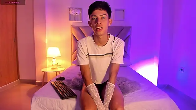Baby_noahtt – Live XXX-chat
