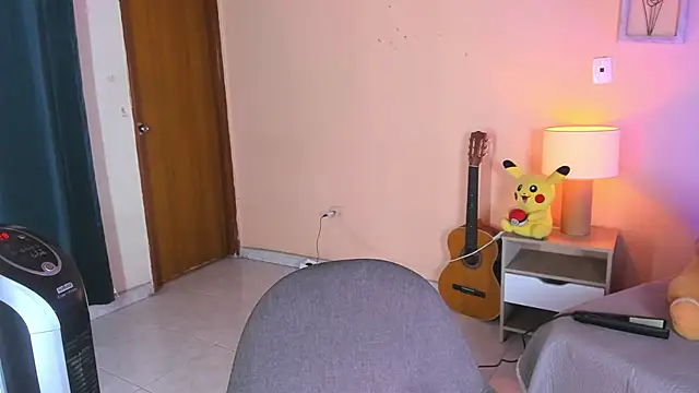 naomy_ruiz_ Obrolan Langsung XXX