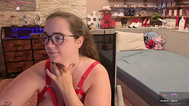 Kimberly-Caprice's Live XXX Chat