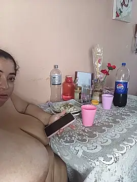 Онлайн чат XXX noha_keanu