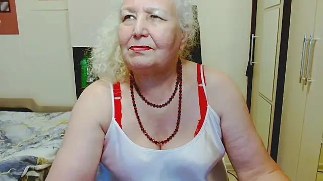 GrannyAlisa live XXX chat