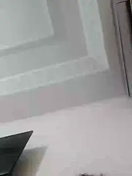 Demillvan Webcam show