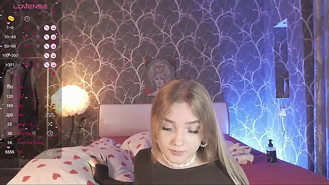 Chat +18 de MiaMiaMeow ao vivo