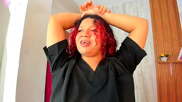 Emily_Coper18のライブXXXチャット