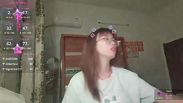Chat +18 de Lili_666 ao vivo