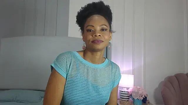 XXX chat uživo modela ChantalGarner