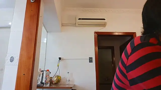 kyslrana Adlı Modelin Canlı XXX Sohbeti