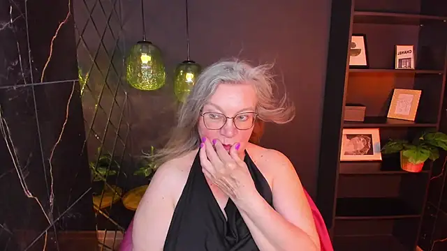 NataliMellow's Live XXX Chat