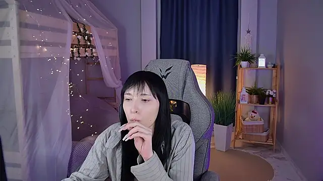SeraphineSparda's Live XXX Chat