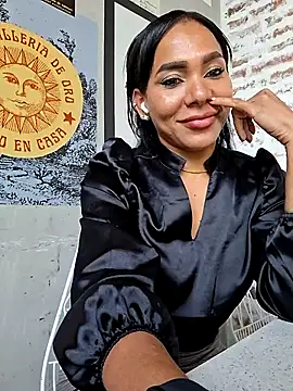 Doll_Loren Live XXX-Chat