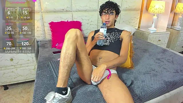 XXX chat uživo modela AxelRush