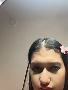 Chat XXX en directo de Caroline_daring