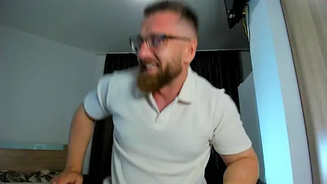 Živý XXX chat Findom_guy