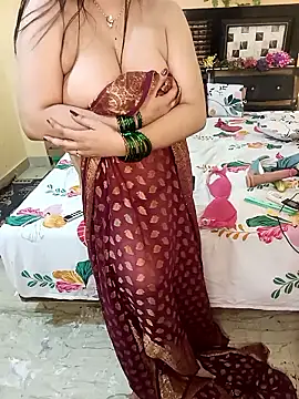 PRIYA_22 Live XXX-chat