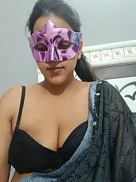Chat XXX en directo de Shivani_hotty