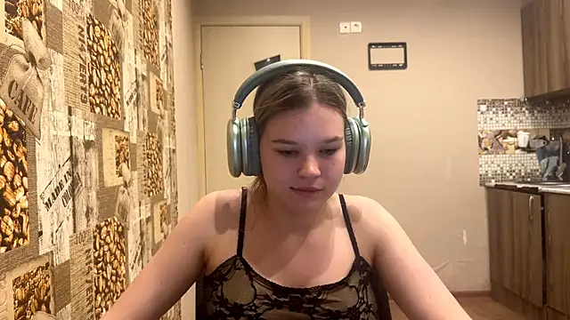 Chat +18 de HellyRay ao vivo
