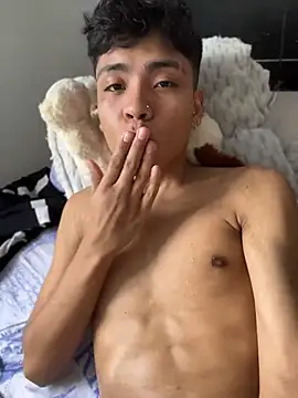 MaxiWildd Live XXX-Chat
