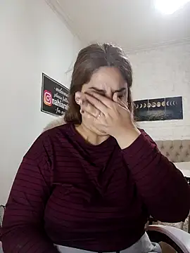 nahiarabiel33: απευθείας συνομιλία ΧΧΧ