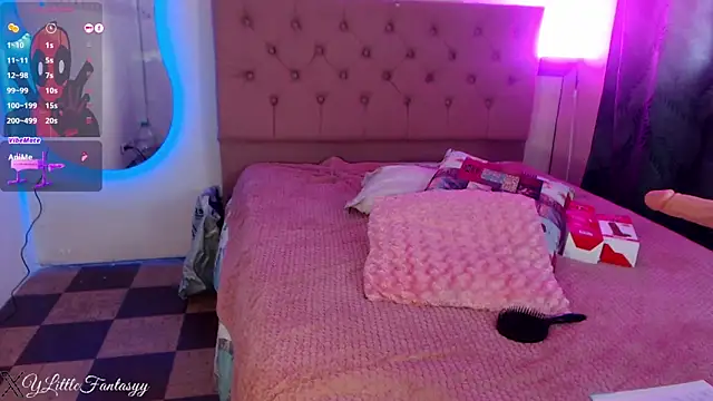 YourLittleFantasy's Live XXX Chat