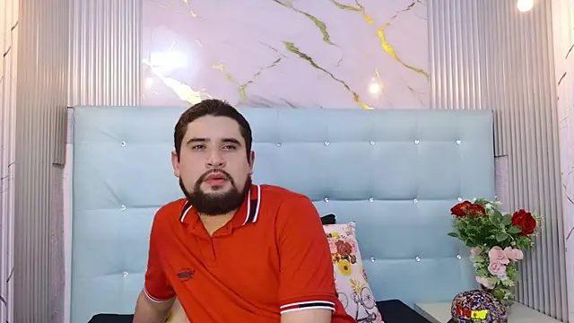 Živý XXX chat SasshaSpicy