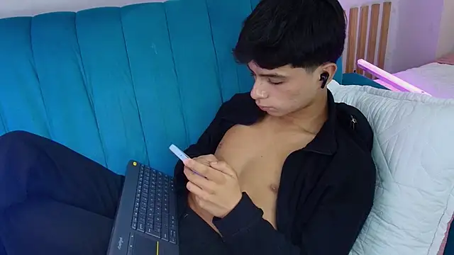 Chatroom XXX en direct de saintDangelo