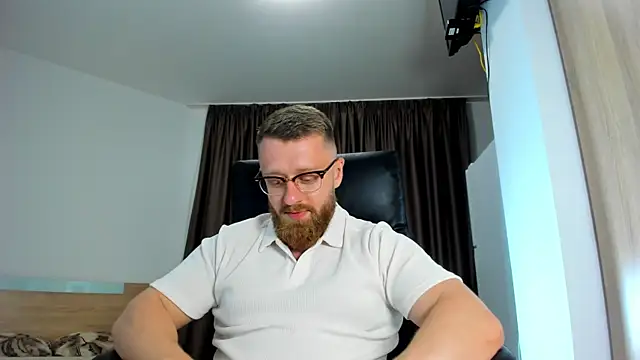 XXX chat uživo modela Findom_guy