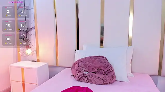 צ'אט XXX בשידור חי של KamilaVegga