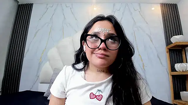 Miiarouse__'s Live XXX Chat