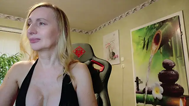 Sembang XXX Secara Langsung HotLana69