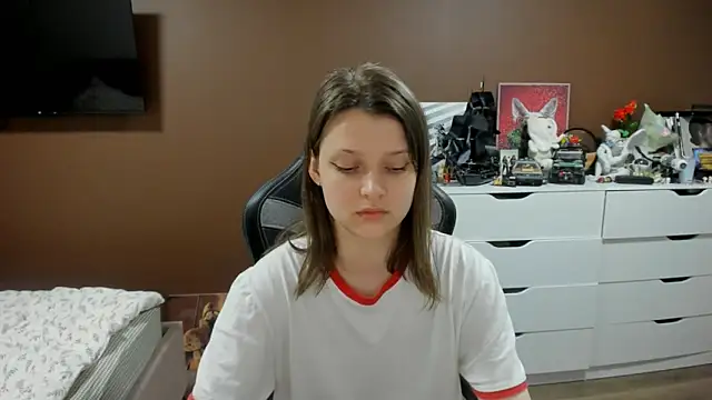 SoniNesti Chat XXX live