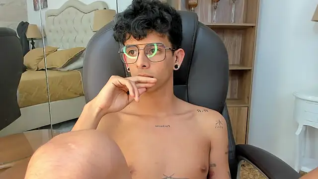 Ibratxandy Live XXX-Chat
